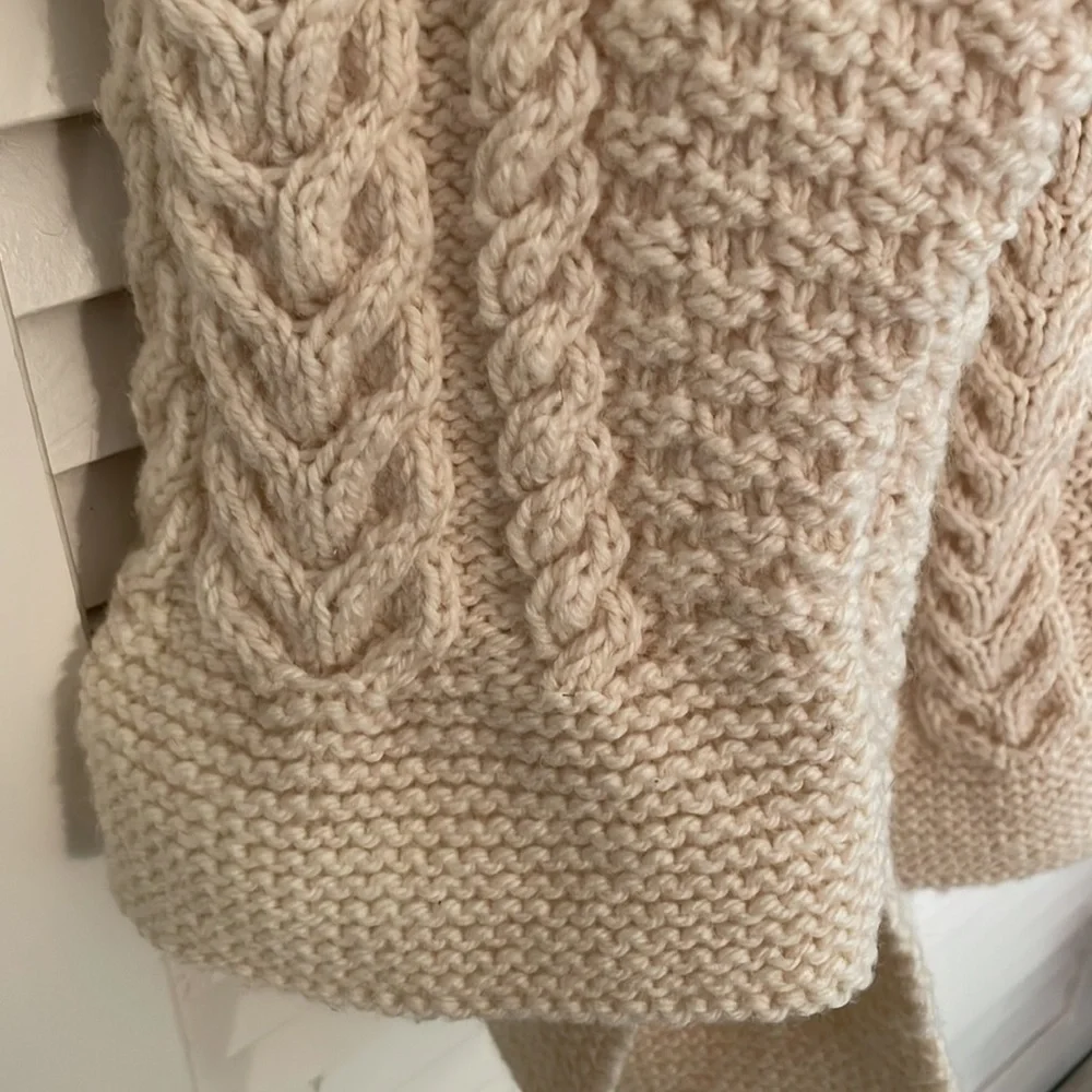 Handmade Oversized Button Down Cream Cable Beautiful Cardigan - Picture 9 of 10